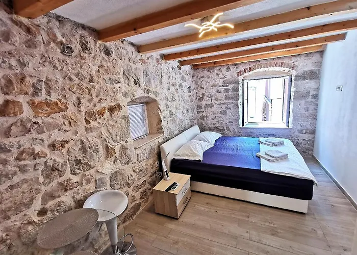 Nanna's Little Paradise