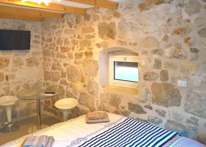 Nanna's Little Paradise