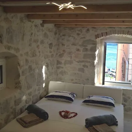 Nanna's Little Paradise Hvar Town