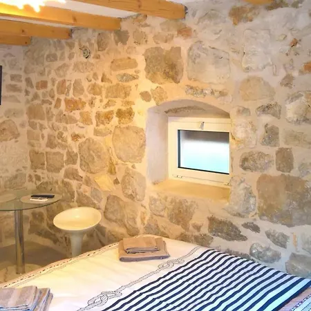 Nanna's Little Paradise