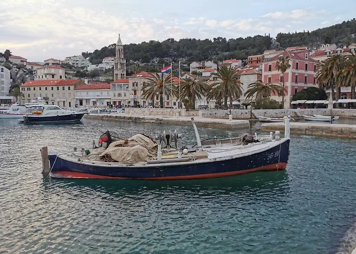 Nanna's Little Paradise *