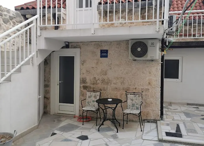 Nanna's Little Paradise Apartment