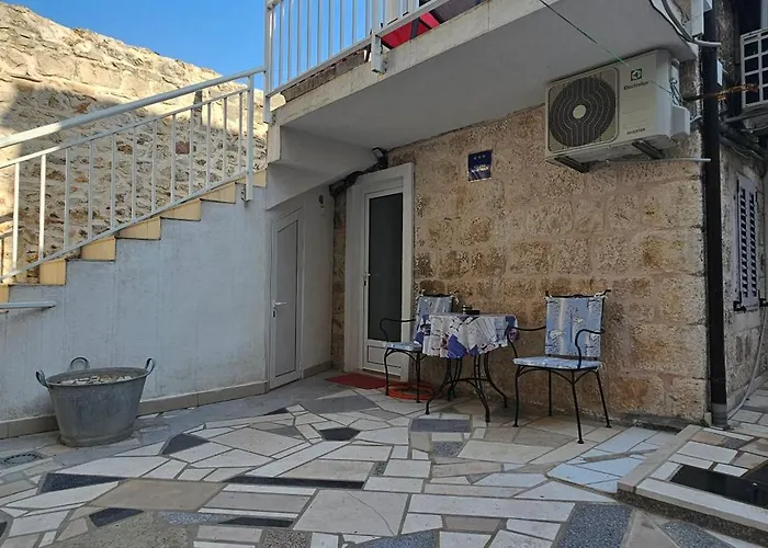 Nanna's Little Paradise * Hvar Town