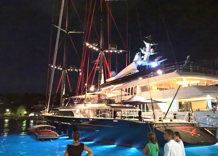 Apartment Nanna's Little Paradise Hvar Town