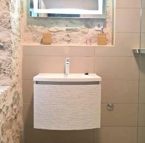 Nanna's Little Paradise * Hvar Town