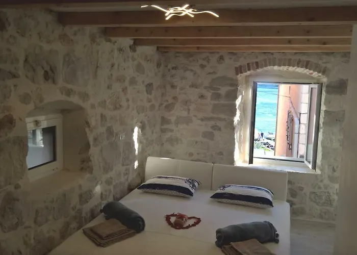 Nanna's Little Paradise Hvar Town