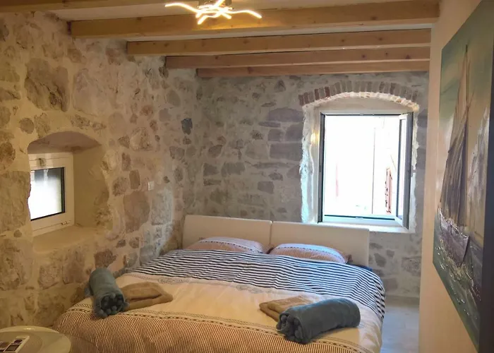 Nanna's Little Paradise *